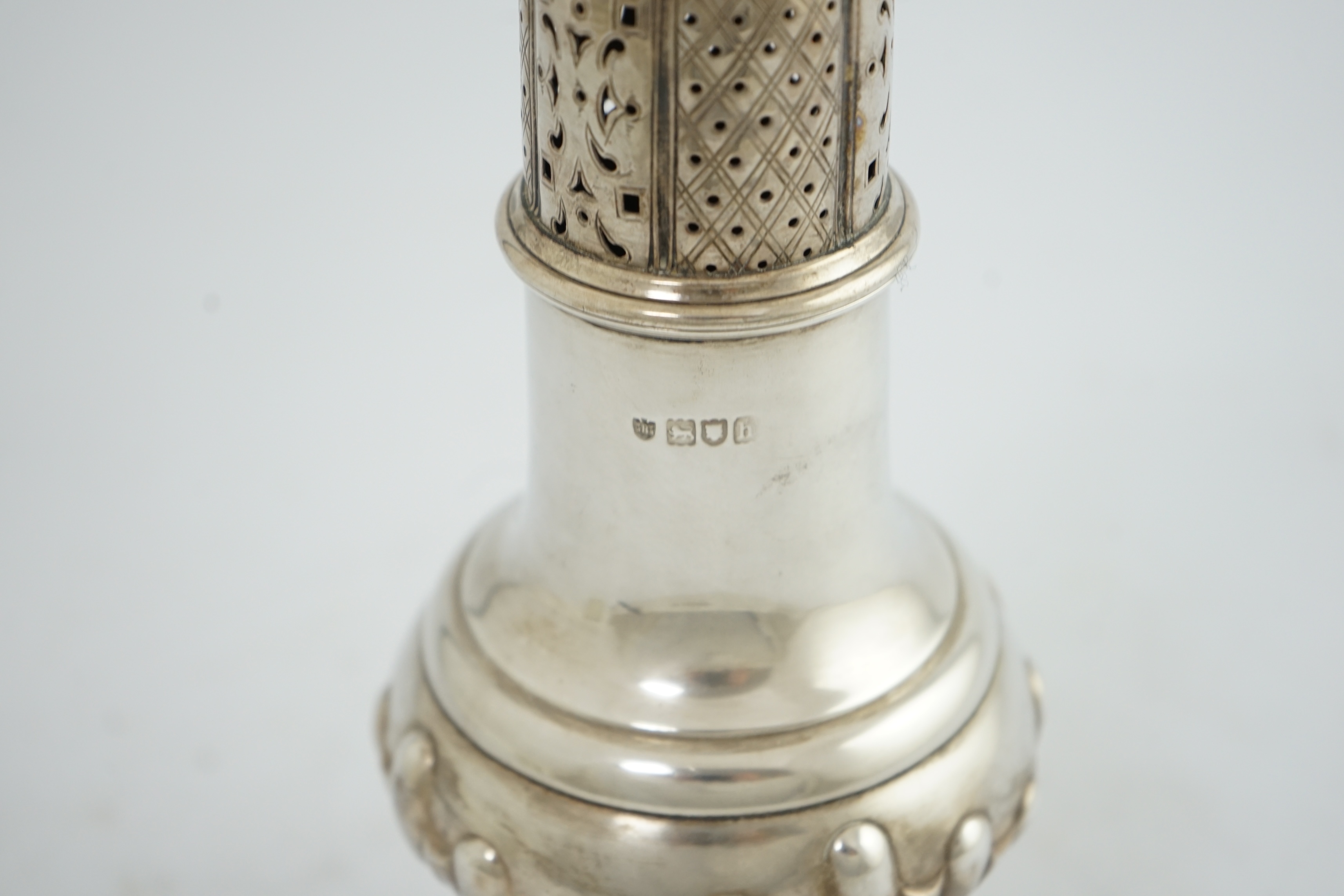 An Edwardian silver baluster sugar caster, by The Barnards